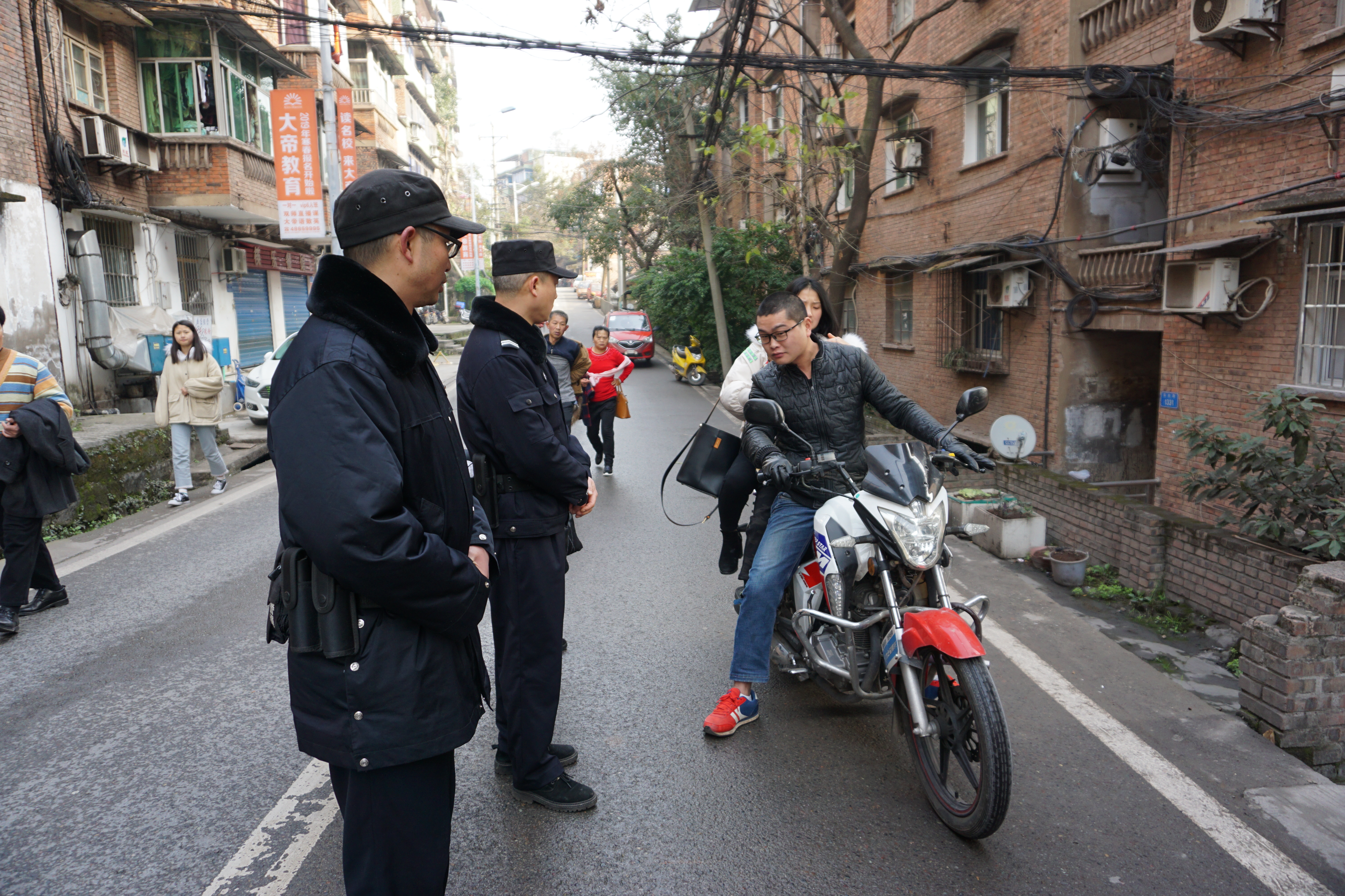 DSC00043-FZ100267971.JPG DSC00043-FZ100267971.JPG